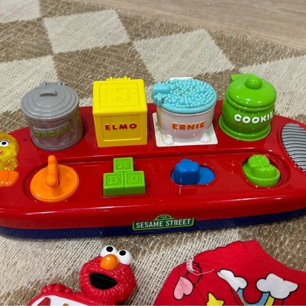BUNDLE lot Vintage Elmo Sesame Street toys musical puzzle abcs toddler colors